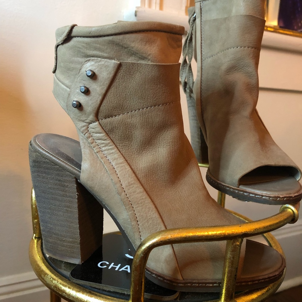 Dolce vita booties